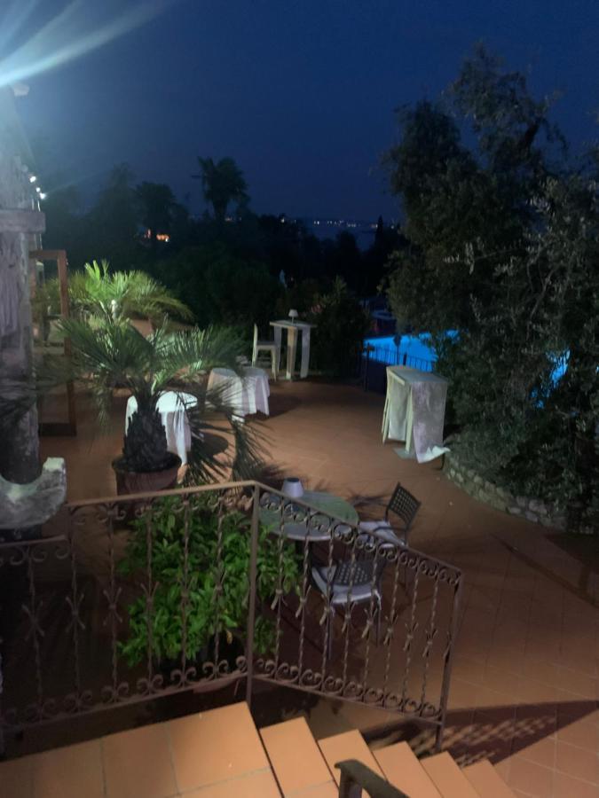 Aparthotel San Rocco Relais Soiano Del Lago Zewnętrze zdjęcie