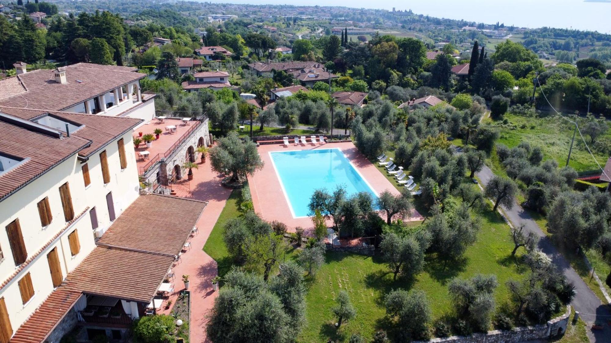 Aparthotel San Rocco Relais Soiano Del Lago Zewnętrze zdjęcie