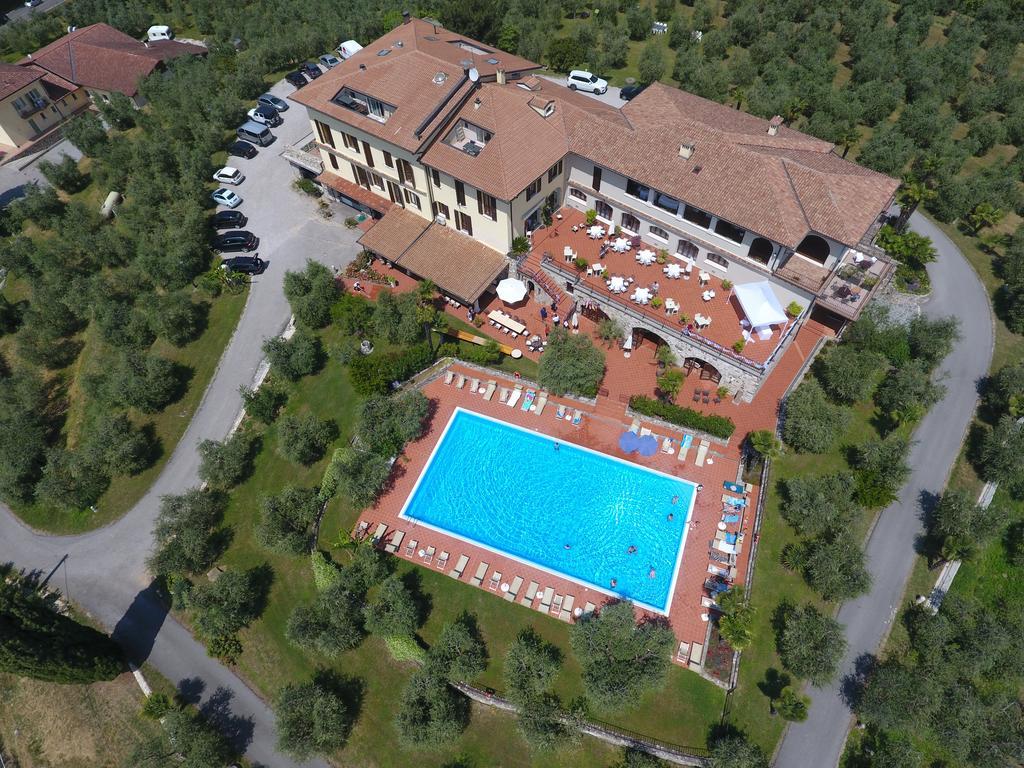 Aparthotel San Rocco Relais Soiano Del Lago Zewnętrze zdjęcie