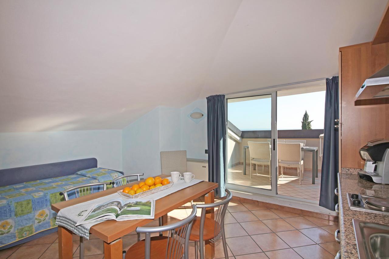 Aparthotel San Rocco Relais Soiano Del Lago Zewnętrze zdjęcie
